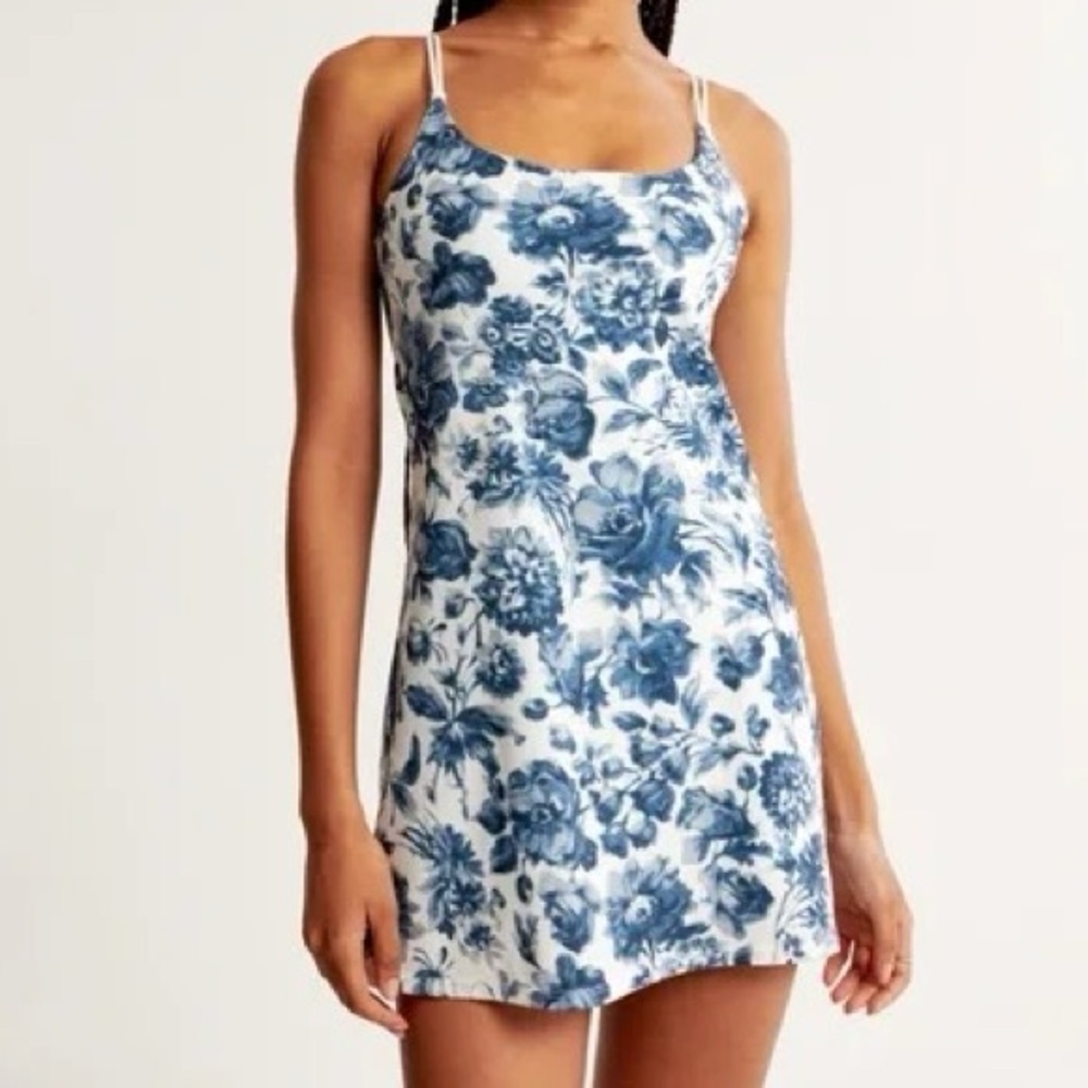 Abercrombie & Fitch Blue and White Floral Mini Dress